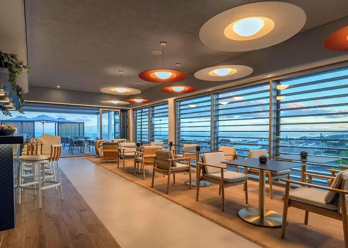 Doubletree By Hilton Azores Szálloda