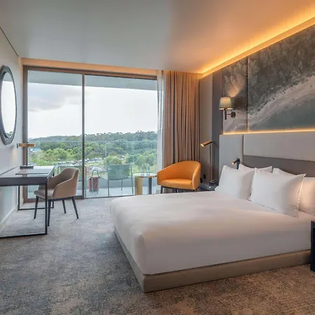 Doubletree By Hilton Azores Lagoa (Azores)