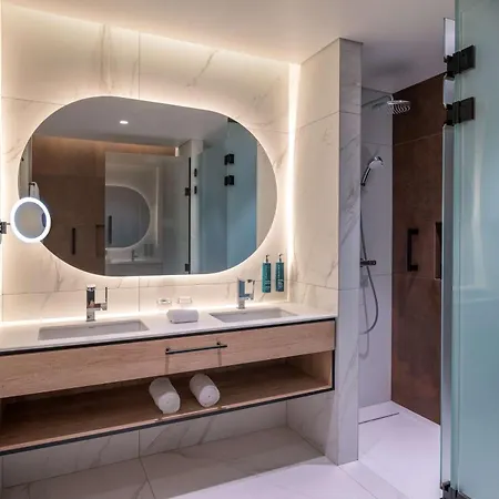 Doubletree By Hilton Azores Hotel Lagoa (Azores)