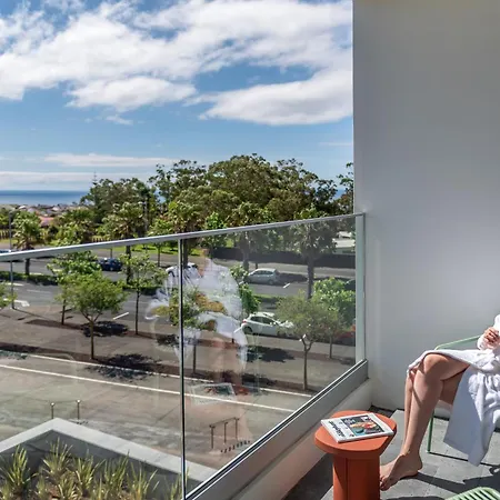 Doubletree By Hilton Azores Lagoa (Azores)