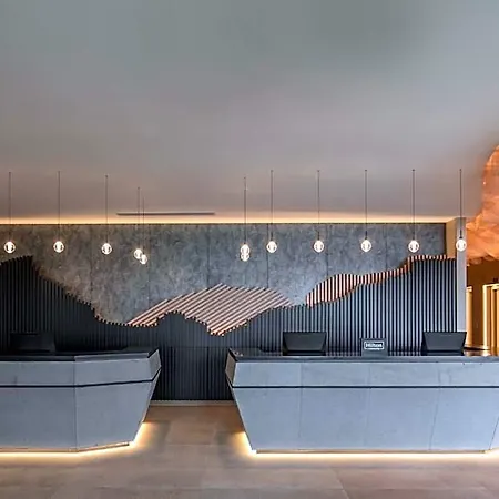 Doubletree By Hilton Azores Lagoa (Azores)