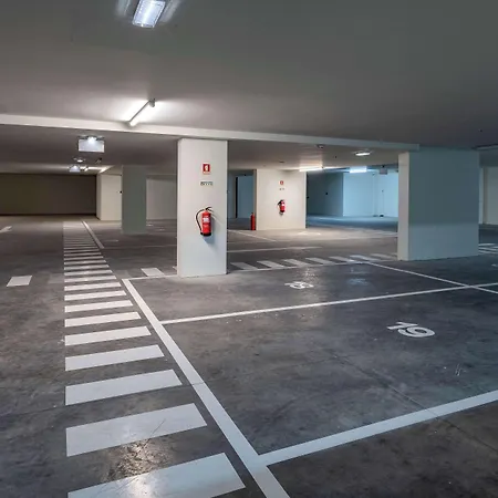 Doubletree By Hilton Azores Otel Lagoa (Azores)
