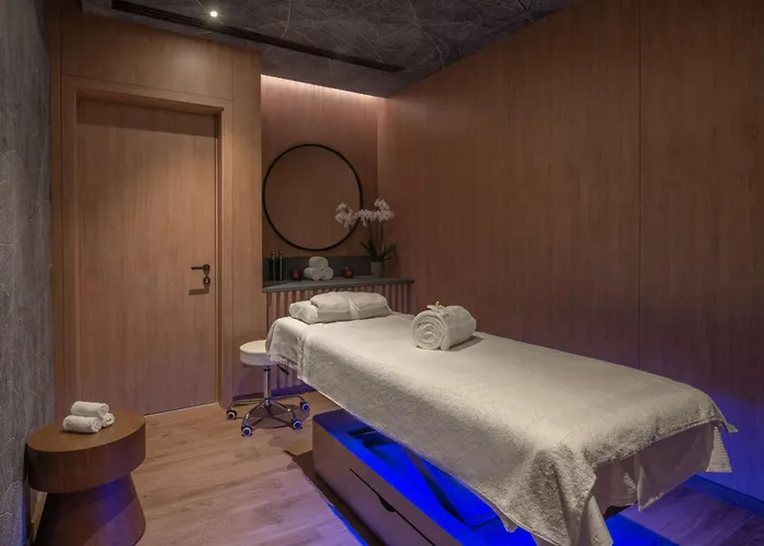 Doubletree By Hilton Azores Лагоа