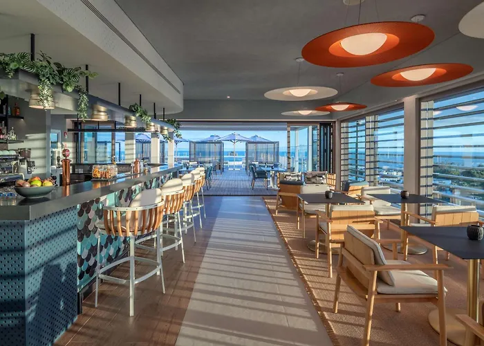 Отель Doubletree By Hilton Azores 5*