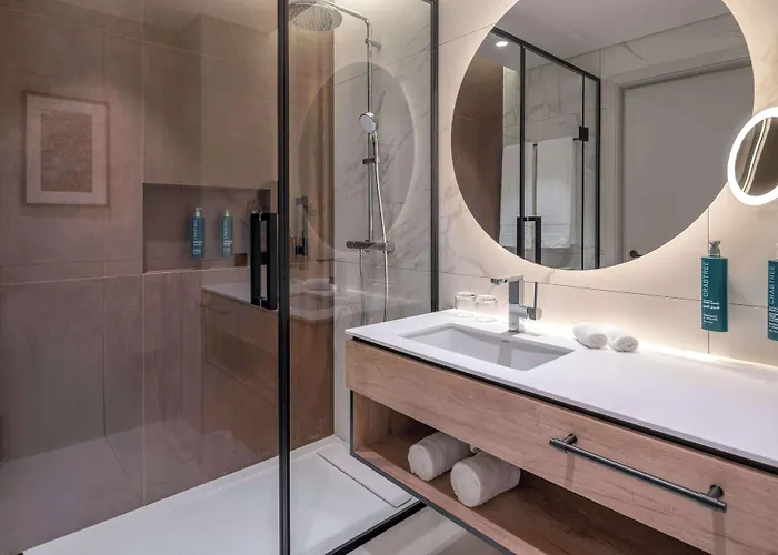 Doubletree By Hilton Azores Отель